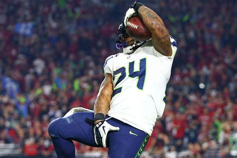 Super Bowl 2015: Why does Marshawn Lynch grab his crotch when he scores ...