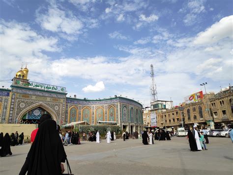 Najaf, Iraq. There's just something about Islamic architecture. : r/travel