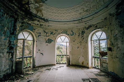 Abandoned Mansions