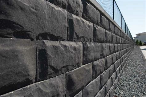 Keystone Retaining Wall - Ornamental Stone Shop