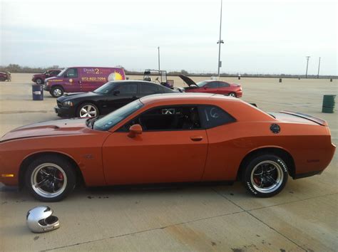 2011 Dodge Challenger SRT8 392 1/4 mile Drag Racing timeslip specs 0-60 ...