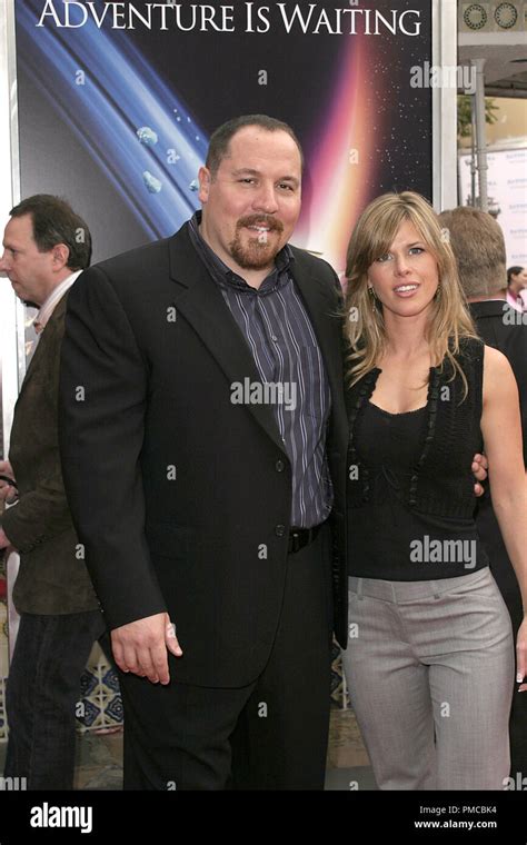 Jon favreau with wife joya tillem hi-res stock photography and images ...