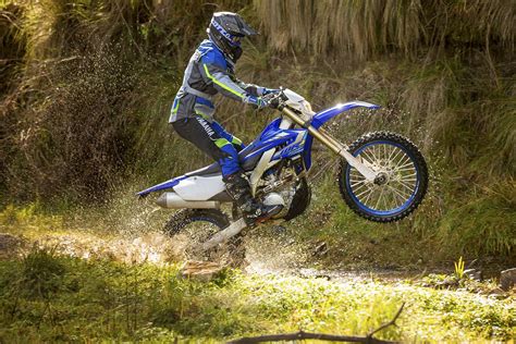 2020 Yamaha WR250F Enduro Racer First Look (11 Fast Facts)