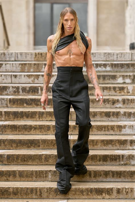 Rick Owens Spring 2024 Menswear Fashion Show | Vogue