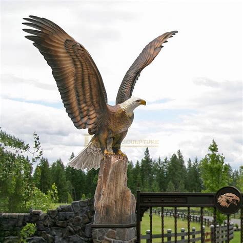 Large metal bronze flying eagle coulpe statue sculpture for sale