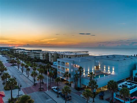 4 Best Beachfront Hotels Near Charleston, South Carolina - | Trip101