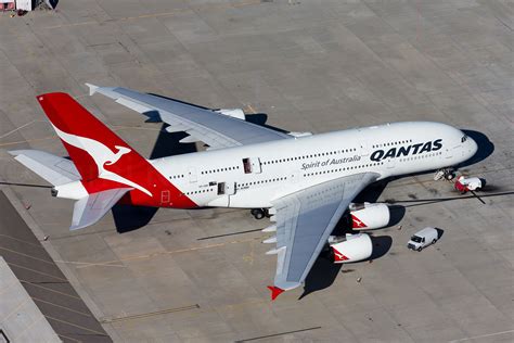 Qantas A380-842 | Qantas a380, Emirates airbus, Airbus a380