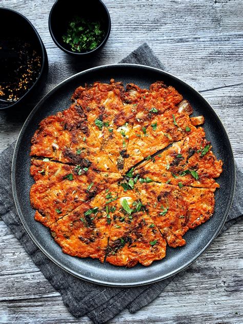 Kimchi Jeon/Pancake (김치전) (2-PAX)