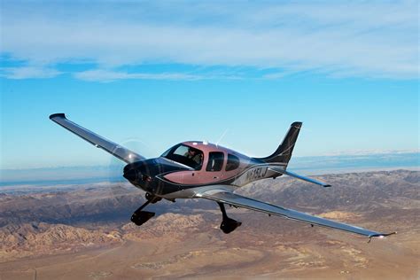 Cirrus Aircraft Reveals the 2022 G6 SR Series | Cirrus