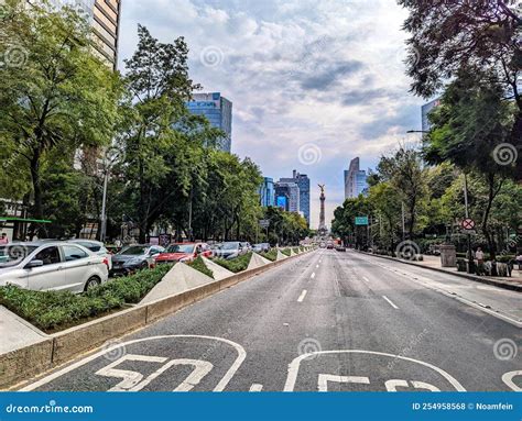 View of Reforma Street in Mexico City Editorial Stock Photo - Image of ...