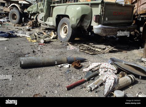 Highway of death gulf war hi-res stock photography and images - Alamy