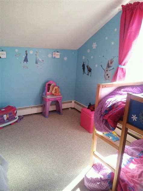 Frozen room | Frozen bedroom, Frozen room, Frozen theme room