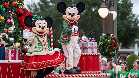 Watch 'Disney Parks Magical Christmas Day Parade' on ABC - ABC7 Los Angeles