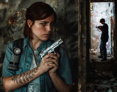 The Last of Us 2 Ellie Cosplay Captures the Woeful Grit of Survival