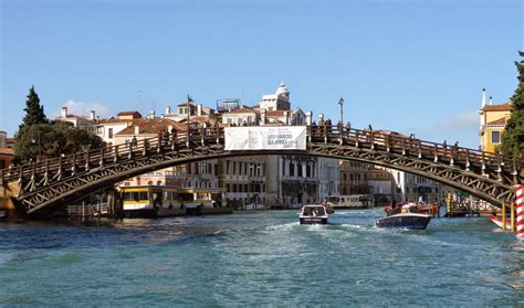 Ponte dell'Accademia, Venice. | Venice italy photography, Venice italy ...