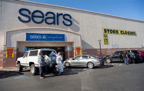 A last Christmas for 12 Sears stores in Southern California – Daily News