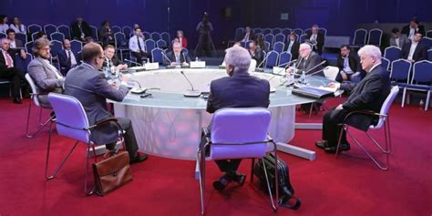 Mesa Redonda - Conceito, participantes e características