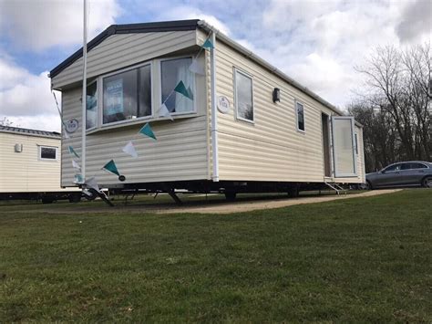 Static caravan with Deck + Hot Tub @ Tattershall Lakes, fee's inc until ...