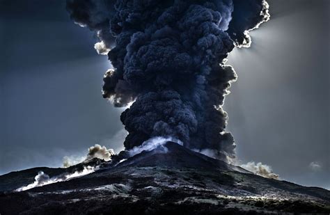 Ecuador volcano eruption leaves several cities covered in ash - Tunisia ...