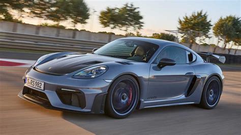 2022 Porsche 718 Cayman GT4 RS Debuts With A 493-Horsepower GT3 Heart