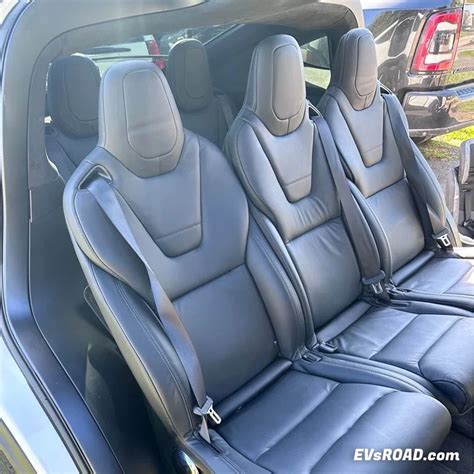 Tesla Model X 7 Seater (Pros and Cons) - EVsROAD