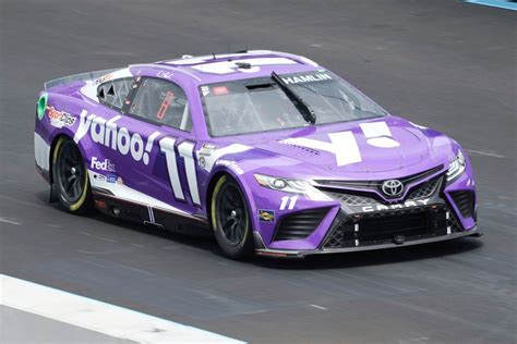 Denny Hamlin wins pole for NASCAR Cup Series' first street race in ...