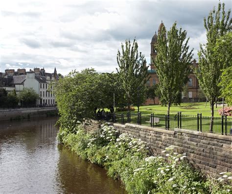 Paisley - The Perfect Location for commuting?