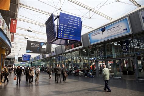 6 major Manchester stations get green light for regeneration