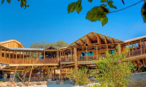 THE RESORT AT SCHLITTERBAHN $84 ($̶1̶7̶9̶) - Updated 2022 Prices ...