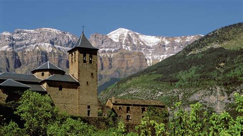 Pirineo Aragones | National parks, Pyrenees, Mountains