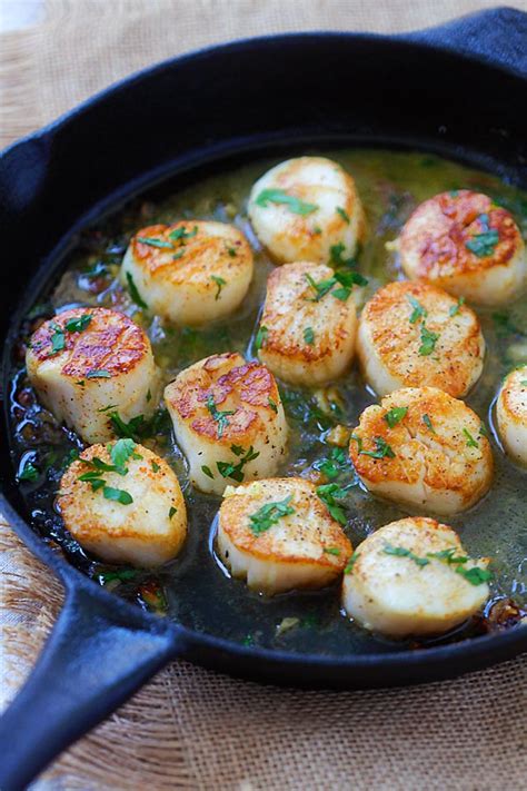 Garlic Scallops | Easy Delicious Recipes