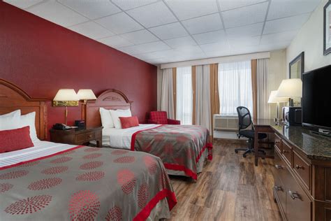 Ramada by Wyndham Albert Lea | Albert Lea, MN Hotels