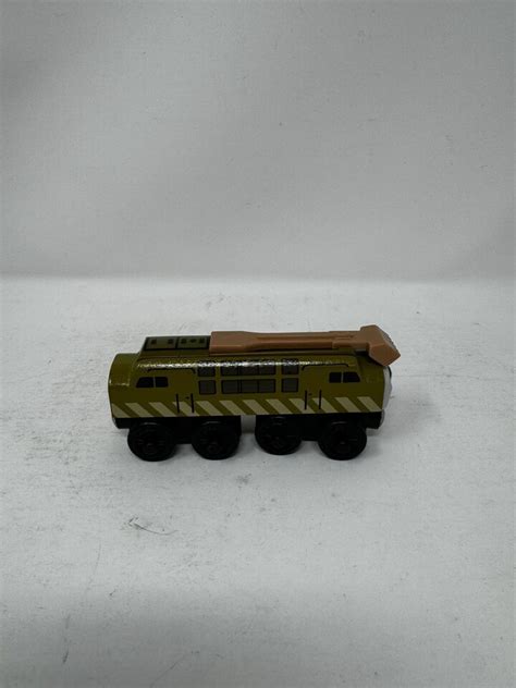 Thomas & Friends Diesel 10 Wooden Railway Sliding Claw Wood Train ...