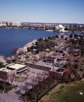 Visiting the Franklin Delano Roosevelt Memorial | Washington DC