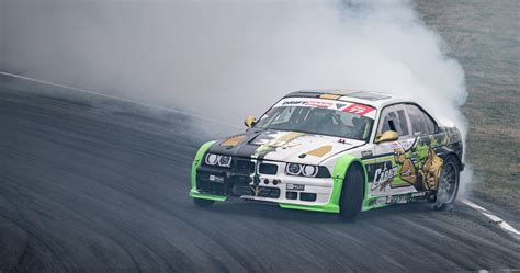 Here's Why You Should Choose A BMW E36 3 Series As Your First Drift Car