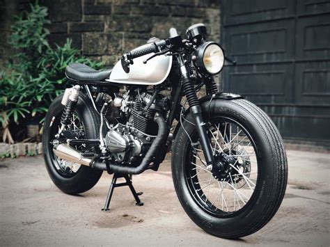 Keeway Cafe Racer 152 | Cafe Racer By MaxiMoto Customs | Cafe racer ...