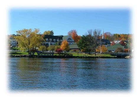 Life on Lake Winnipesaukee in New Hampshire