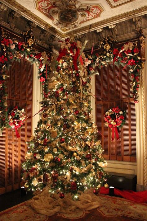 20+ Victorian Christmas Tree Ideas