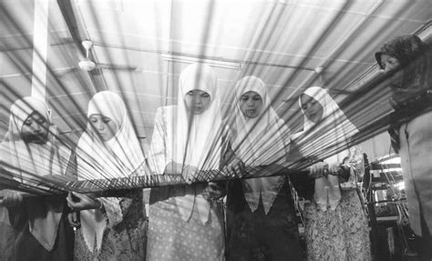 Weaving Processes – Malaysian Crafts by Bibah Songket