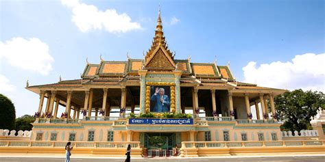 Royal Palace, Phnom Penh: History, Opening Hours, Ticket Price