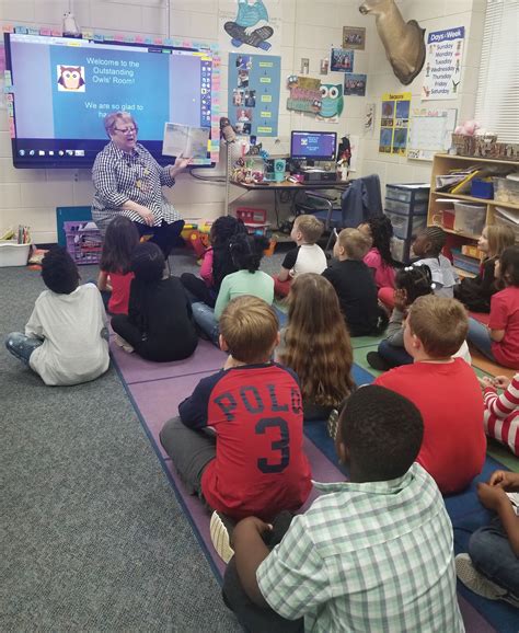 Sumter's Kingsbury Elementary School celebrates Dr. Seuss during Read ...