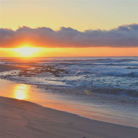 Beach Sunrise | Sunrise photography beach, Sunrise beach, Sunset pictures