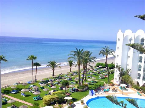 Hotel Marinas de Nerja Beach & Spa - Pool and gardens on the beachfront ...