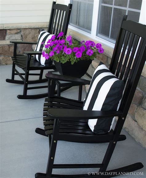 20+ Front Porch Rocking Chairs Ideas - HMDCRTN