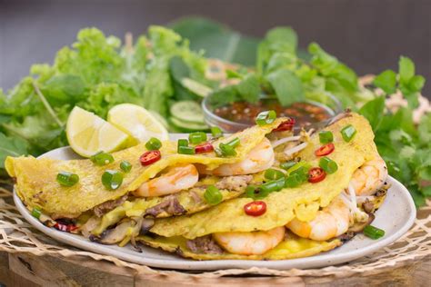 Sizzling Saigon Crepes (Banh Xeo) | Asian Inspirations Onion Sprouts ...