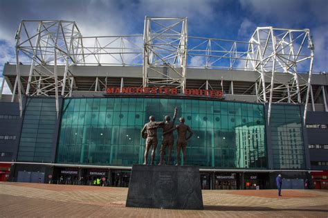 Do You Love Football? Enjoy an Old Trafford Stadium Tour