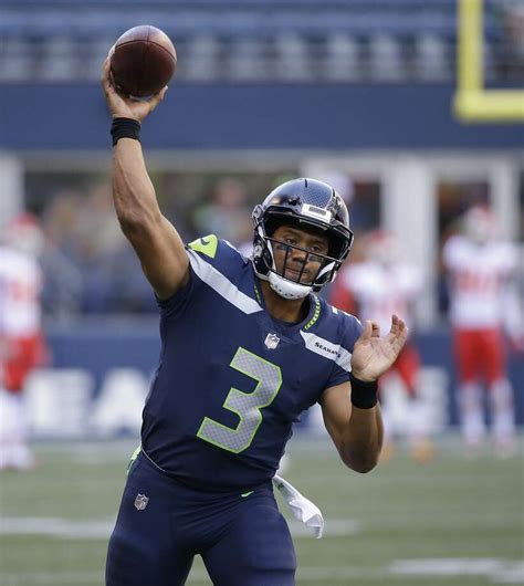 NFL star Russell Wilson launches new Seattle startup to connect ...