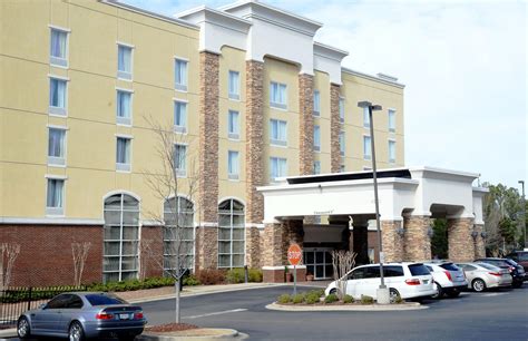 HAMPTON INN & SUITES BIRMINGHAM-HOOVER-GALLERIA $128 ($̶1̶6̶4̶ ...