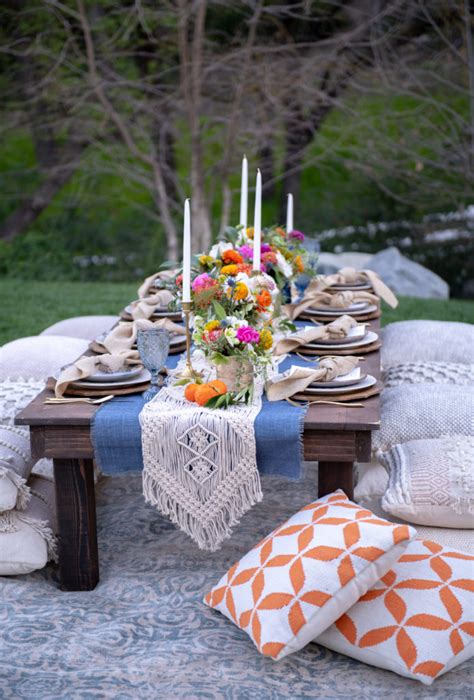 10 Ways to Set An Outdoor Table - Sanctuary Home Decor