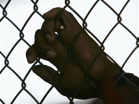 US prison guards who held black, schizophrenic inmate in shower until ...